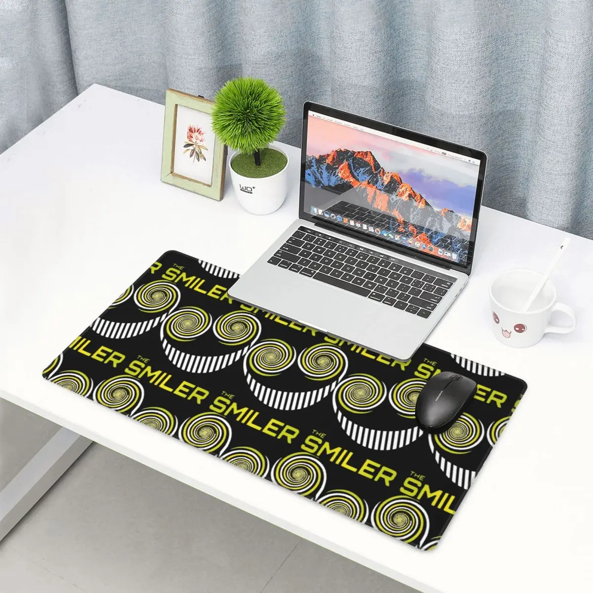 Large Mouse Pad The Smiler Alt - đánh giá và giá Laptop Accessories Uk